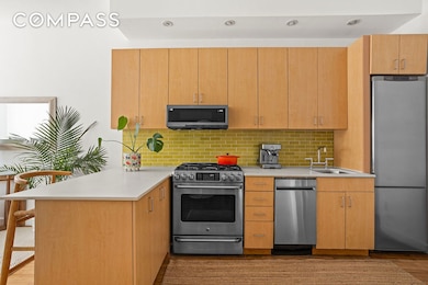 350 W 20th St unit 3-R, New York, NY 10011 - photo 2