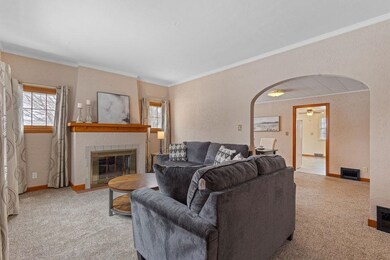 303 W 15th St, Schuyler, NE 68661 - photo 5