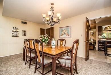 FORMAL DINING AREA
