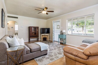 1607 W Earll Dr - MLS-8