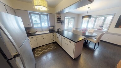 225-W-Ave-B-Kitchen Dining 12012018_0911