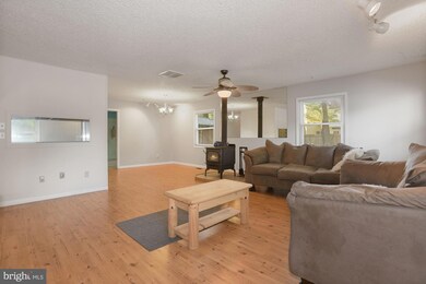 38 Edgemont Ln, Willingboro, NJ 08046 - photo 7