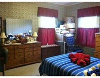 327 Broad St unit 1, Bridgewater, MA 02324 - photo 4