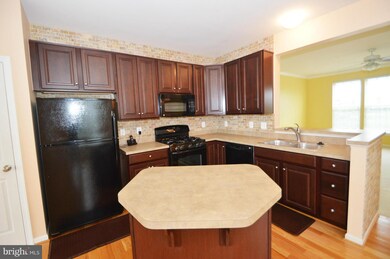 25261 Gothic Square, Chantilly, VA 20152 - photo 6