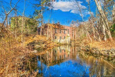 37 E Market St, Hyde Park, NY 12538 - photo 2