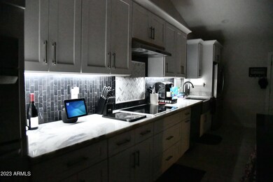 653 E Ironwood Dr, Chandler, AZ 85225 - photo 6