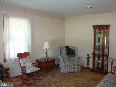 380 Hade St, Greencastle, PA 17225 - photo 7