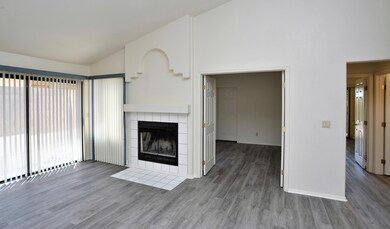 300 E Highcourte Ln, Tucson, AZ 85737 - photo 7