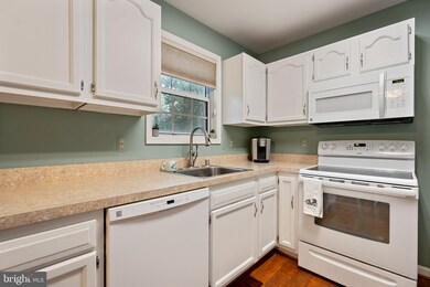 9328 Sea Oat Ct, North Beach, MD 20714 - photo 3