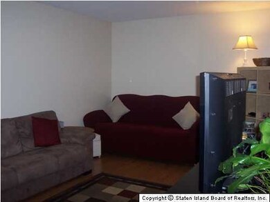 449 Willow Rd E unit 2, Staten Island, NY 10314 - photo 5