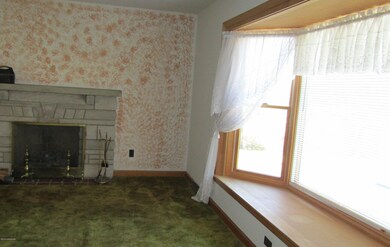 6108 E Manslick Rd, Louisville, KY 40219 - photo 3