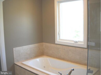 119 N Virginia Ave, Falls Church, VA 22046 - photo 3