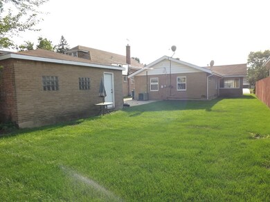 unlisted-address, Westchester, IL 60154 - photo 3
