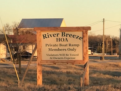 123 Catfish Ln, Savannah, TN 38327 - photo 5