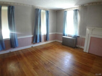 4255 Roosevelt St, Whitehall, PA 18052 - photo 5