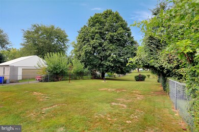 81 Devonshire Rd, Hagerstown, MD 21740 - photo 6