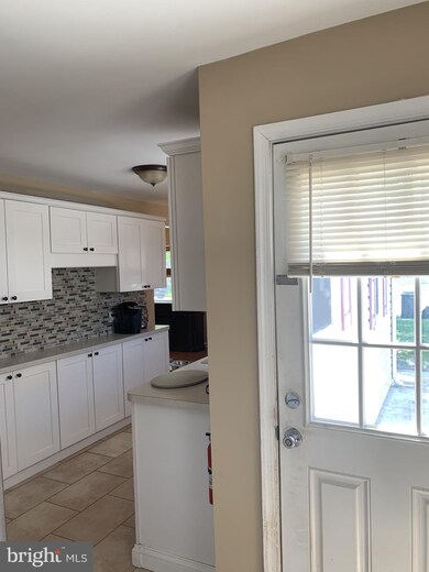 707 Woodsedge Rd, Wilmington, DE 19804 - photo 7