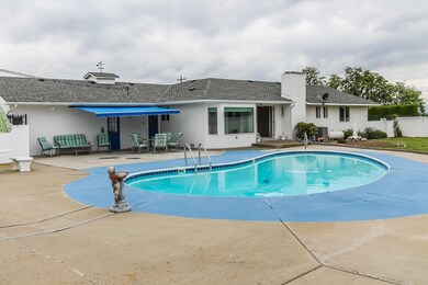 gorgeous pool