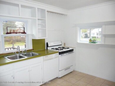 230 Rita Ave, Lansing, MI 48910 - photo 4