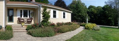 40 Blossom Ln, Amherst, MA 01002 - photo 5