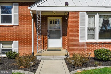 3014 Greencastle Rd, Burtonsville, MD 20866 - photo 2