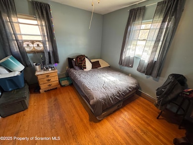 418 Pear St, Scranton, PA 18505 - photo 4