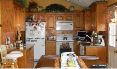 18 Indian Trail, Whitman, MA 02382 - photo 4