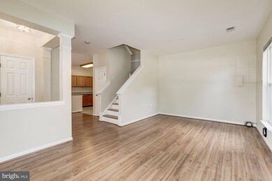 8735 Bright Meadow Ct, Odenton, MD 21113 - photo 6