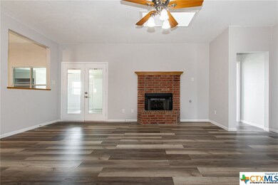 1025 Bluebonnet Dr, Copperas Cove, TX 76522 - photo 6