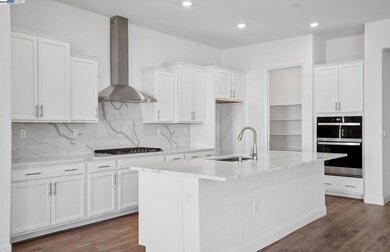 1137 Bradbury Dr, Discovery Bay, CA 94505 - photo 7