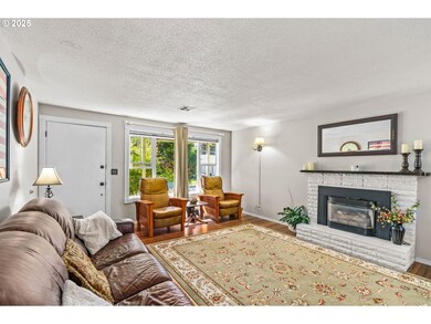 3131 Alyndale Dr, Eugene, OR 97404 - photo 6