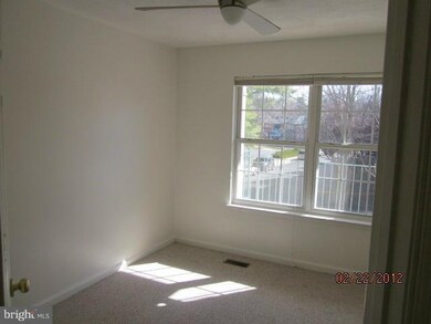 11860 Breton Ct unit 15A, Reston, VA 20191 - photo 3