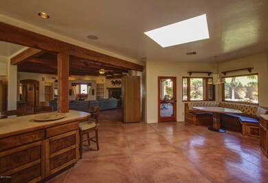 Breakfast nook from Kitchen