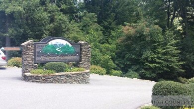 806 the Glens Blvd, Banner Elk, NC 28604 - photo 2