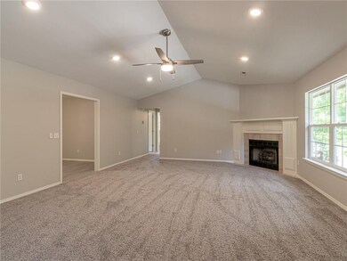 102 Pimlico Dr, Bella Vista, AR 72715 - photo 3