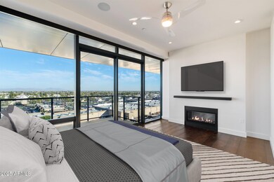 04-Master Bedroom