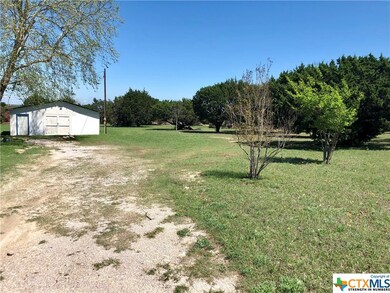 880 Blue Stem Dr, Copperas Cove, TX 76522 - photo 2