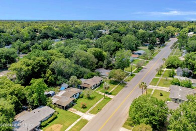 2108 Hugh Edwards Dr, Jacksonville, FL 32210 - photo 6