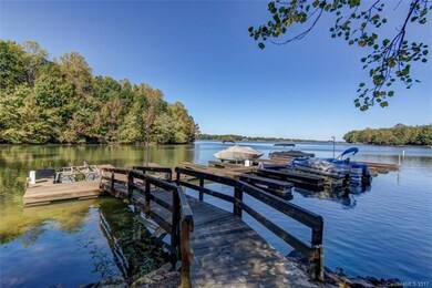 4555 Long Cove Dr, Denver, NC 28037 - photo 3