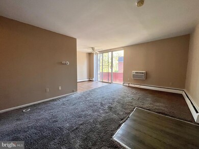 100 E Glenolden Ave unit B15, Glenolden, PA 19036 - photo 3