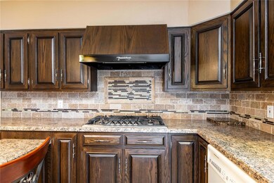 320 Louise Dr, Collinsville, IL 62234 - photo 7