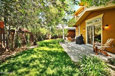 4-web-or-mls-1051 Station Loop Rd Park C