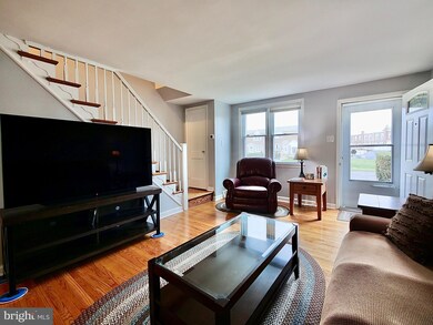 823 Surrey Ln, Glenolden, PA 19036 - photo 7