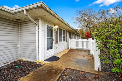 4419 Hammerton Dr unit 13D, Columbus, OH 43228 - photo 2