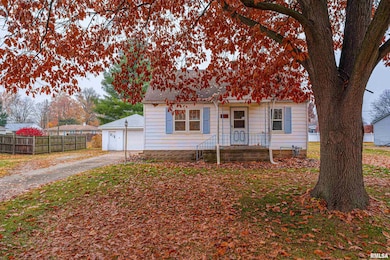 1431 N Ottawa St, Lincoln, IL 62656 - photo 2