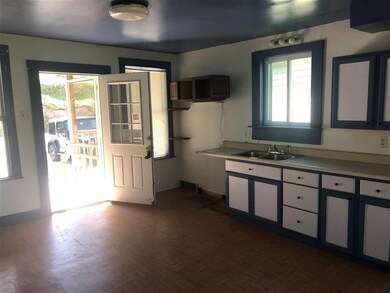 147 Tunnel St, Readsboro, VT 05350 - photo 6