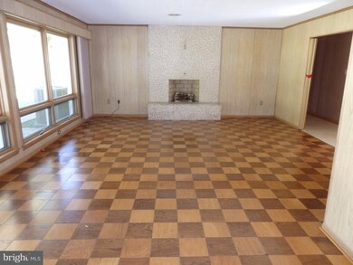 5 Gum Spring Rd, Brunswick, MD 21716 - photo 2