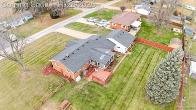 8778 Redwood Dr, Monroe, MI 48162 - photo 3