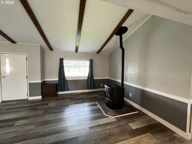 5256 Daisy St, Springfield, OR 97478 - photo 5