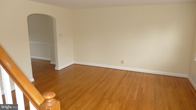 214 Medwick Garth E, Catonsville, MD 21228 - photo 6